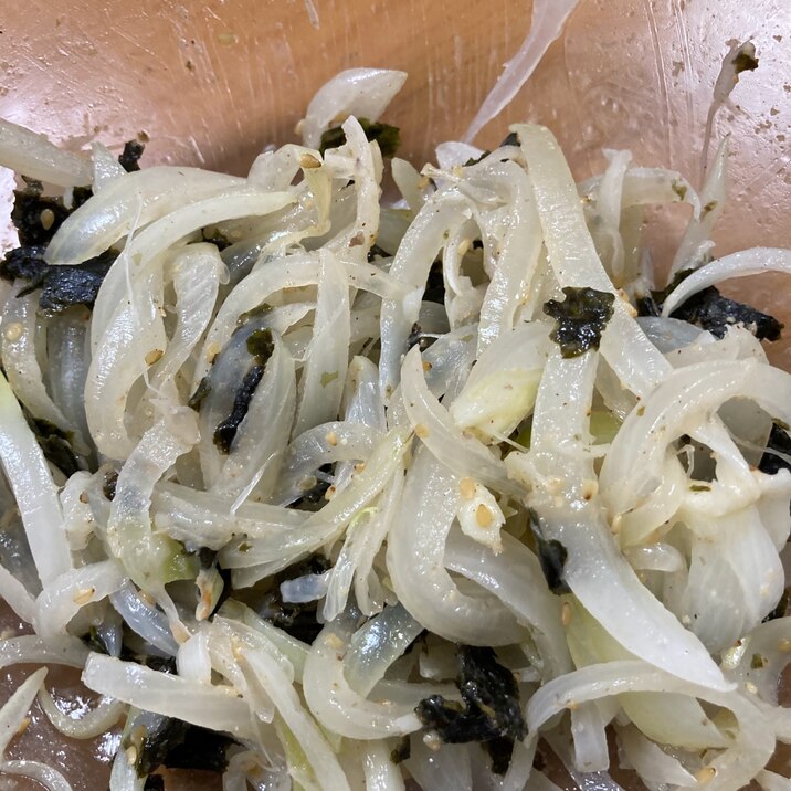 レンチン玉ねぎの☆海苔と胡麻の和え物